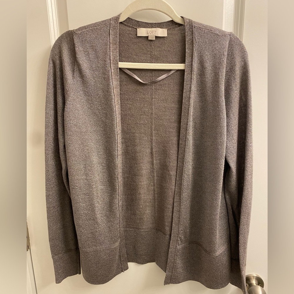 Cardigan - silver. Long sleeves and open, no buttons